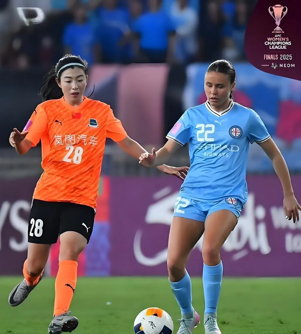 几内亚女足队备战国际赛事，披荆斩棘