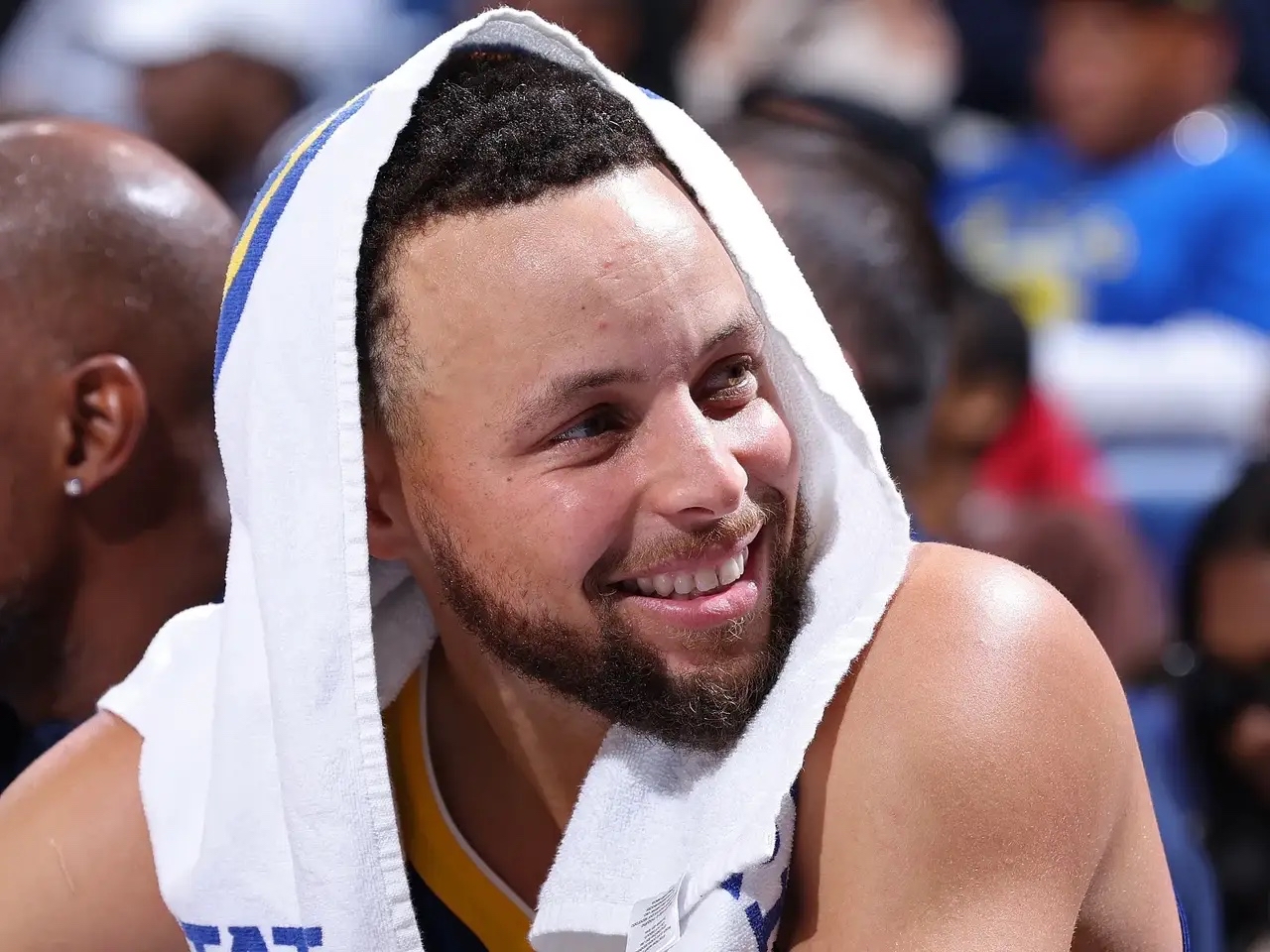 勇士封王西部半决赛，毫无悬念